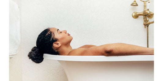 Can a Bath Really Help with Pain? Here’s What the Research Says
